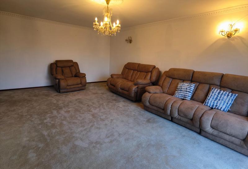 6 Bedroom Property for Sale in Cravenby Western Cape